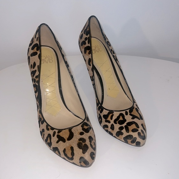 Cheetah heels - Picture 1 of 3